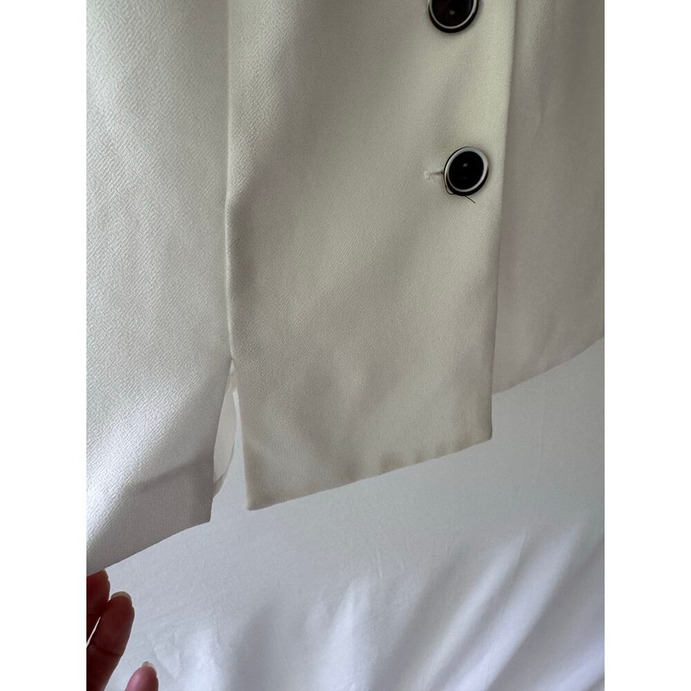 Danny & Nicole Women’s White Sleeveless Blazer Vest Size 10P Retro Old Money 90s - Picture 6 of 8